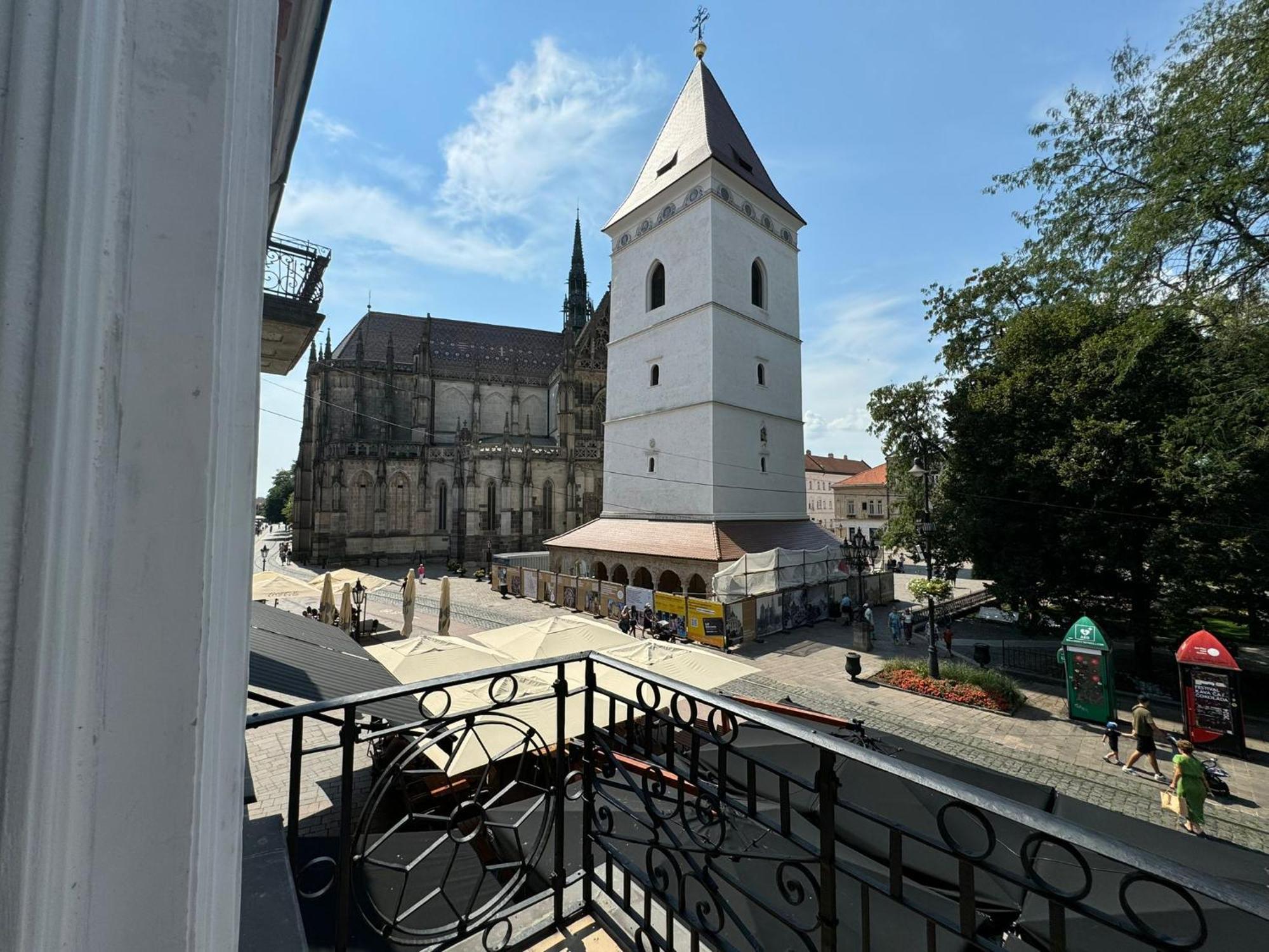 Appartement Luxapart I Beautiful Views à Košice Extérieur photo